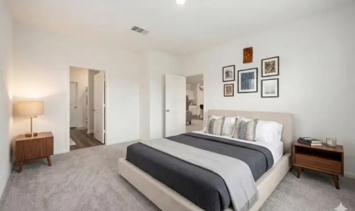 🏡 𝗟𝗶𝗸𝗲-𝗡𝗲𝘄 𝟮𝟬𝟮𝟰 𝗛𝗼𝗺𝗲 𝗶𝗻 𝗦𝘂𝗻𝘁𝗲𝗿𝗿𝗮 | 𝗦𝗽𝗮𝗰𝗶𝗼𝘂𝘀 𝗟𝗼𝘁 + 𝗣𝗿𝗶𝘃𝗮𝘁𝗲 𝗟𝗮𝘆𝗼𝘂𝘁 - Houses in Katy - รูปภาพ 4 of 10