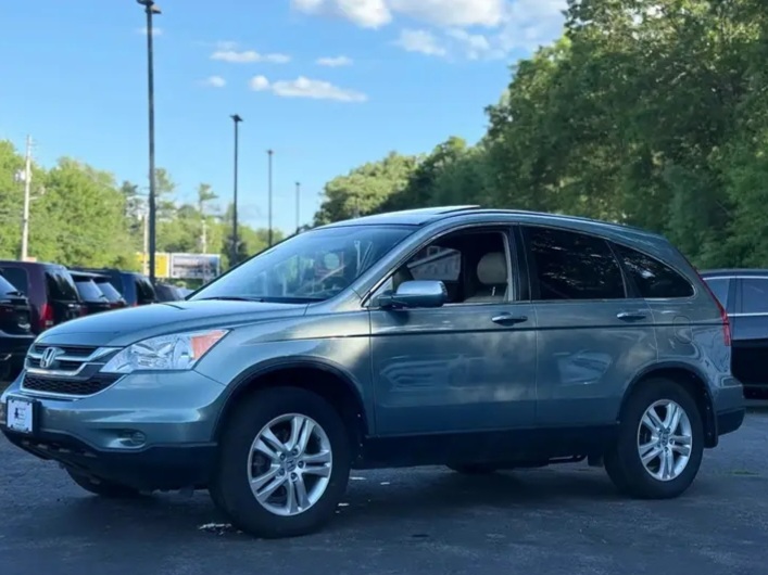 2010 Honda CR-V EX-L Sport Utility 4D for sale in Stoughton - Cars in Stoughton - Image 2 of 9