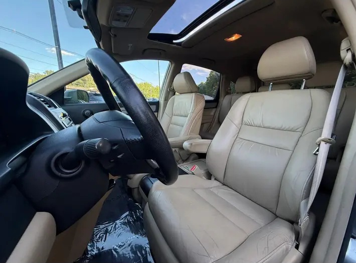 2010 Honda CR-V EX-L Sport Utility 4D for sale in Stoughton - Cars in Stoughton - Image 6 of 9