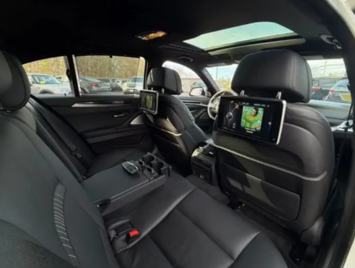 2014 BMW 550i xDrive Sedan 4D for sale - Cars in Stoughton - Image 6 of 7