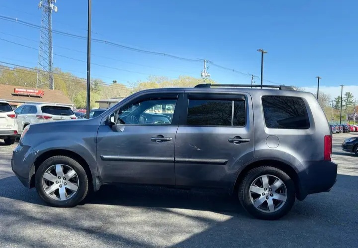2014 Honda Pilot Touring Sport Utility 4D - Cars in Stoughton - Imagem 5 of 8