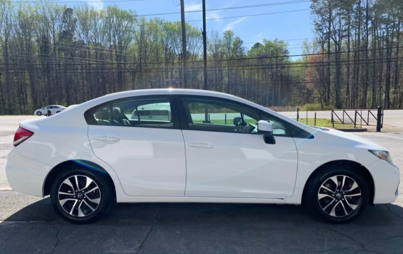 2015 Honda Civic LX Sedan in Marietta - Cars in Marietta - Image 5 of 10