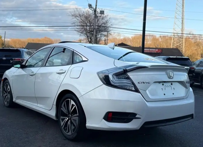 2017 Honda Civic EX-T Sedan 4D - Cars in Stoughton - Image 3 of 9