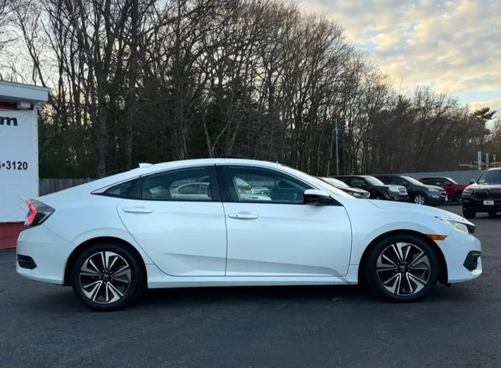 2017 Honda Civic EX-T Sedan 4D - Cars in Stoughton - Image 5 of 9