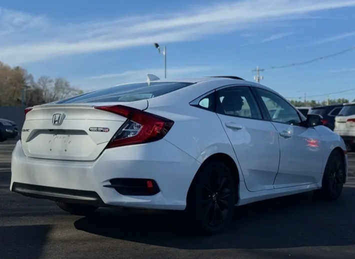 2017 Honda Civic EX-T Sedan 4D - Cars in Stoughton - 이미지 2 of 8