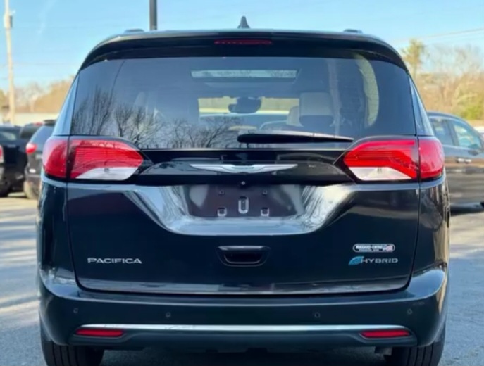 2018 Chrysler Pacifica Hybrid Limited Minivan 4D - Cars in Stoughton - 画像 8 of 8