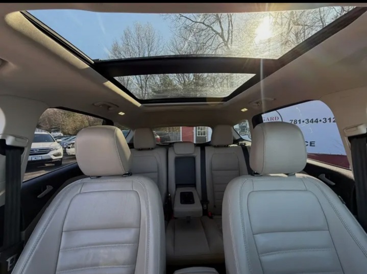 2019 Ford Escape Titanium Sport Utility 4D - Cars in Stoughton - Bild 9 of 10