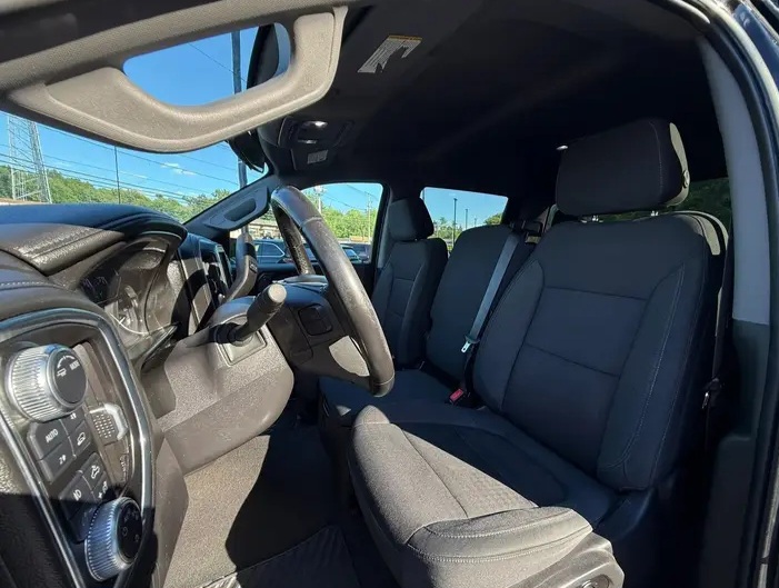 2021 GMC Sierra 1500 Crew Cab Elevation Pickup 4D 5 3/4 ft - Cars in Stoughton - Image 6 of 8