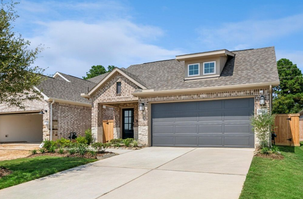 HUGE PRICE REDUCTION – Move-In Ready! 🏡🔥 New construction home in Tomball in Tomball — Houses
