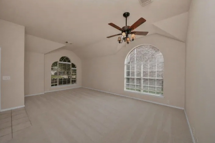 3B2B House for sale  in Windstone Colony - Houses in Katy - Image 5 of 7