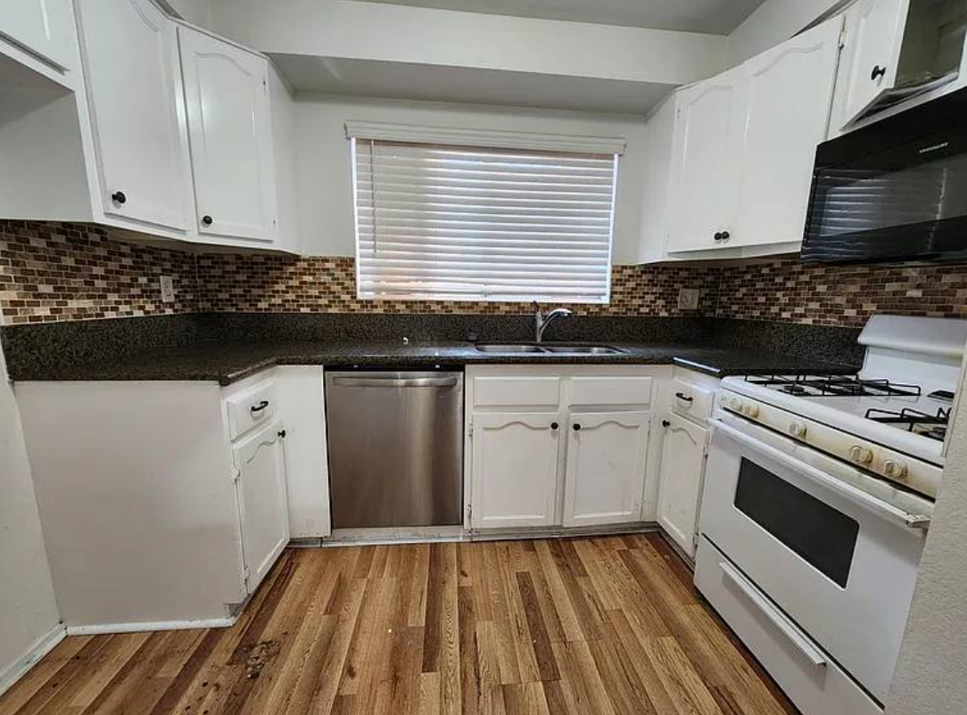 Apartment in Torrance for Lease in Los Angeles — Apartments