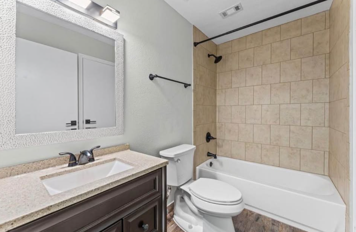 Casa a la renta ubicada a minutos de Woodlands Mall, Hwy 45, Woodlands Market Street - Houses in Houston - Image 5 of 5