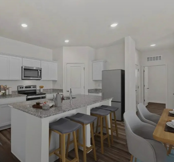 🎊 NEW CONSTRUCTION DEAL in Magnolia - Houses in Houston - Image 3 of 5