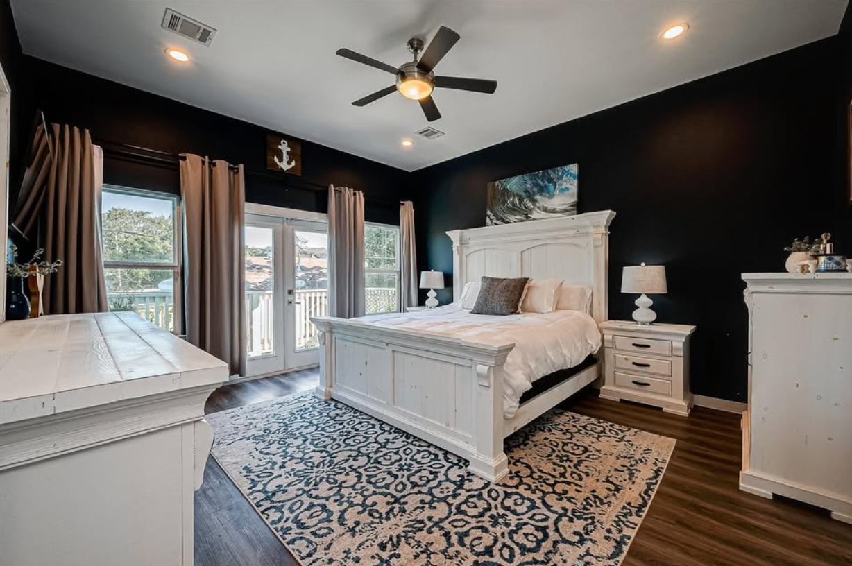 Beautiful home by P&K Builders steps away from the serene Galveston Bay Houston - Houses in Houston - Image 4 of 5