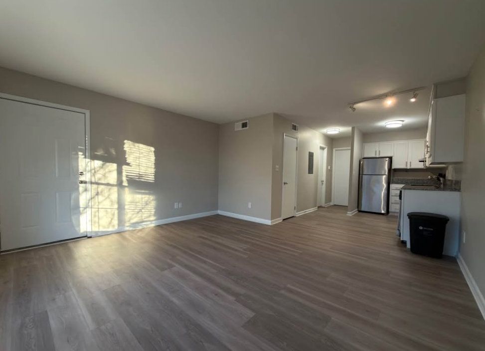 Apartment is located just minutes from Five Points South, UAB, Highland Park - Apartments in Birmingham - Image 2 of 5