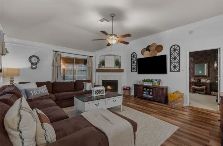 Spacious house for sale in houston - Houses in Houston - Image 2 of 5