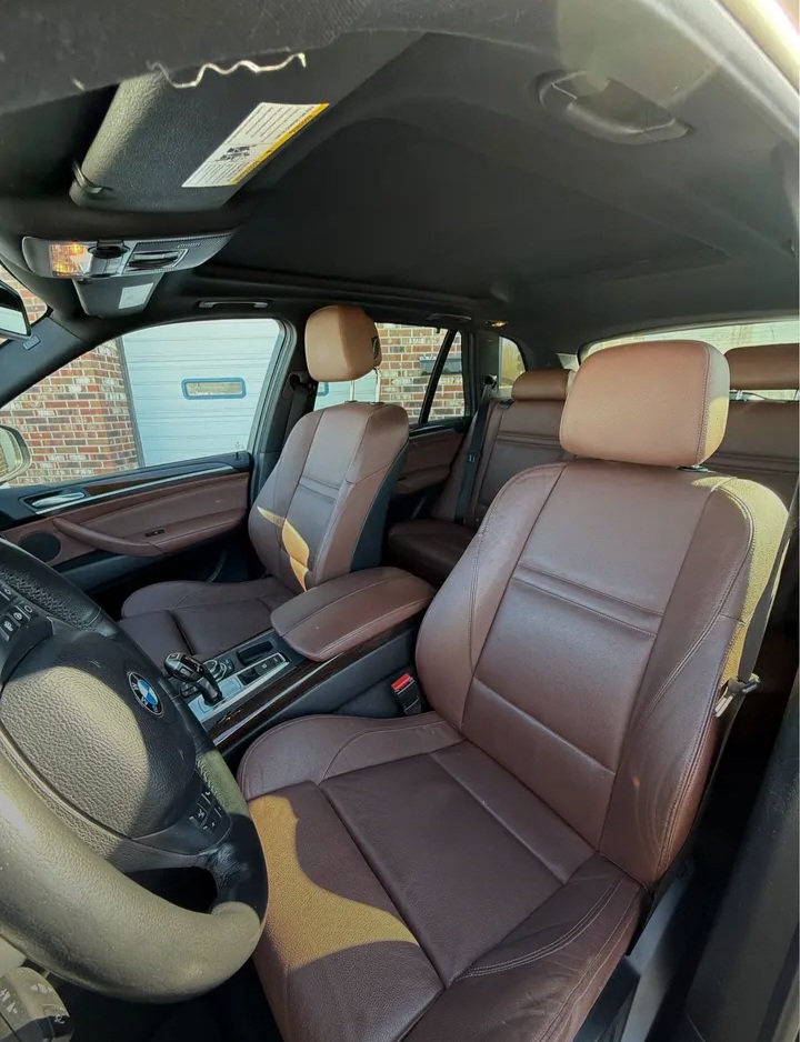 2012 BMW X5 AWD EXCELLENT EXTERIOR AND INTERIOR FOR SALE - Cars in Worcester - Image 3 of 4