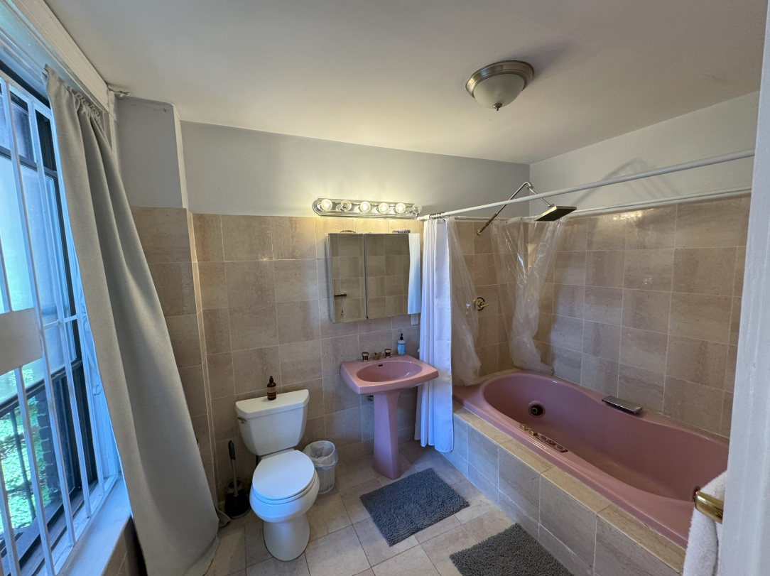 Large Luxurious and sunny APARTMENT FOR RENT BY OWNER - Apartments in Boston - Image 5 of 5