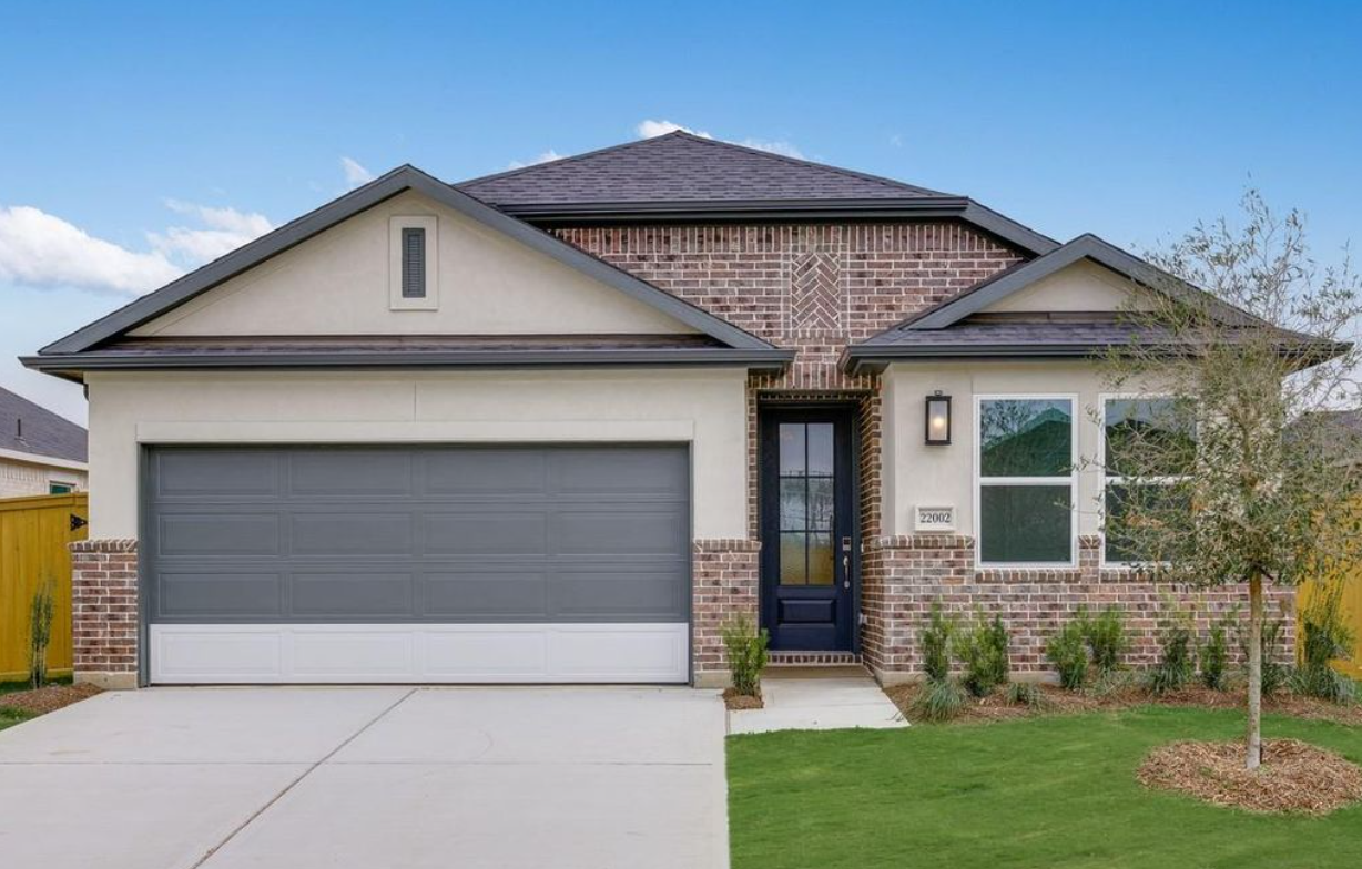 JUST REDUCED – Move-In Ready! 🏡✨ Taylor Morrison home in Tomball, Texas in Tomball — Houses