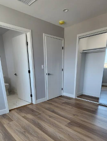 Room with private bathroom for rent in Los Angeles - Houses in Los Angeles - صورة 2 of 4