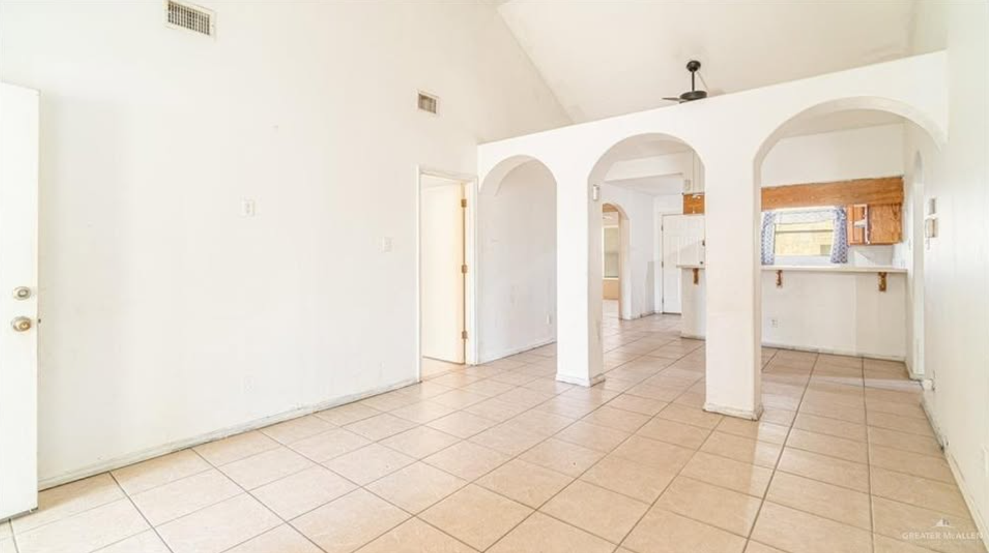 🏡 Affordable 4-Bedroom Home in Pharr - Houses in Pharr - صورة 2 of 5