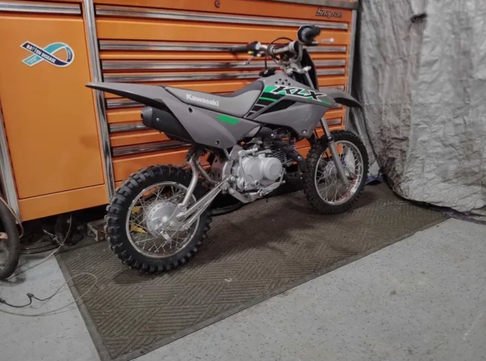 2025 klx110 rl electric start with clutch  4 speed - Motorcycles in Fall River - Image 3 of 4