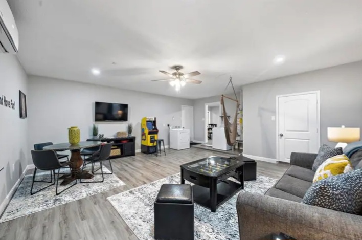 SUBJECT PROPERTY 4: 905 IVY AVE, DEER PARK, TX 77536 - Houses in Houston - Image 2 of 5