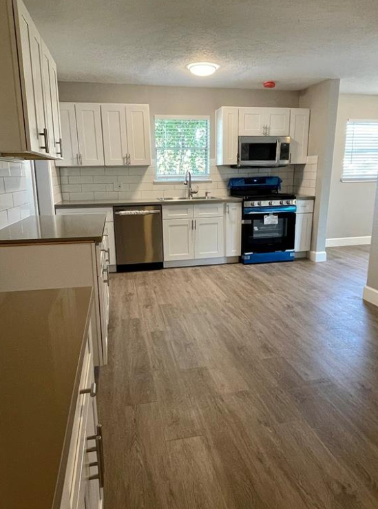 Well Kept Home With A Bright, Open Layout In A Convenient La Porte Location - Houses in La Porte - Image 2 of 5