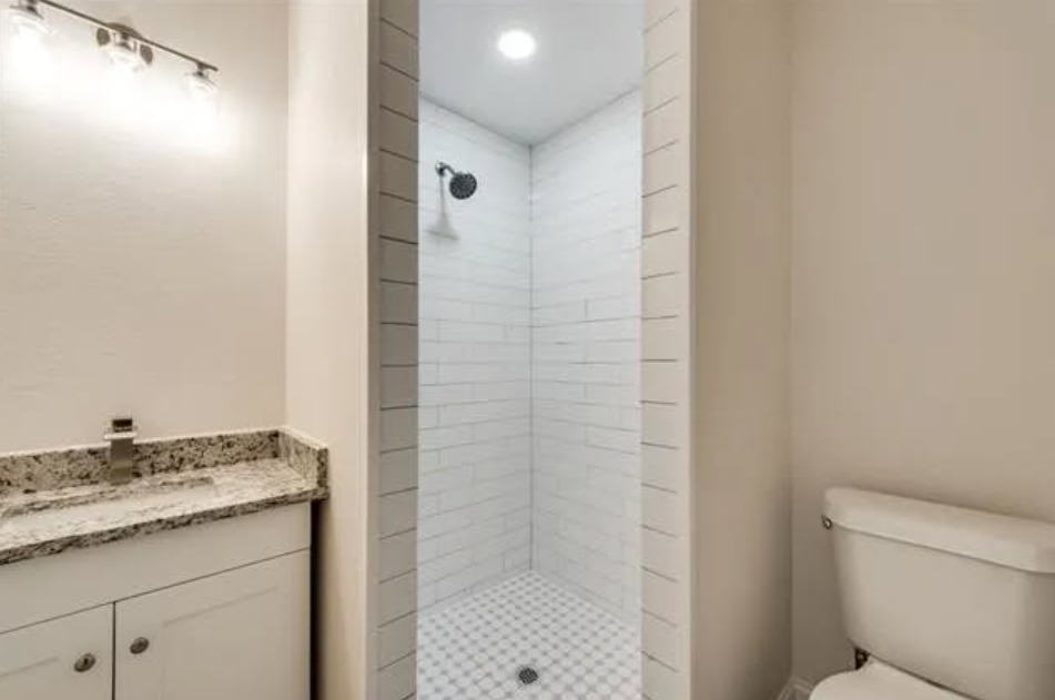 Investment Opportunity in Fort Worth - Houses in Fort Worth - Image 3 of 3