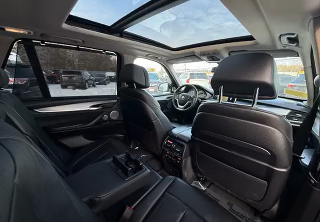 2014 BMW X5 xDrive50i Sport Utility 4D - Cars in Boston - รูปภาพ 4 of 5