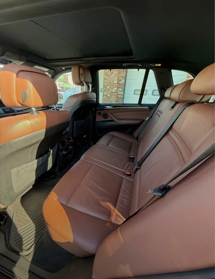 2012 BMW X5 AWD EXCELLENT EXTERIOR AND INTERIOR FOR SALE - Cars in Worcester - Image 4 of 4