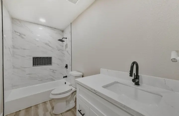 Perfect house for sale in houston - Houses in Houston - 이미지 2 of 5