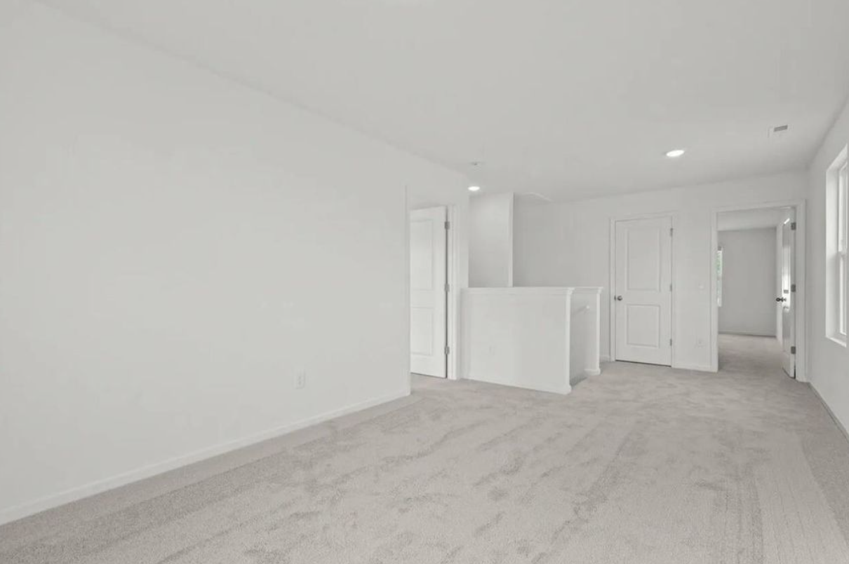 ✨ MASSIVE PRICE CUT – MOVE-IN READY! ✨ Brand-new Starlight Home in Waller - Houses in Waller - 图像 3 of 5