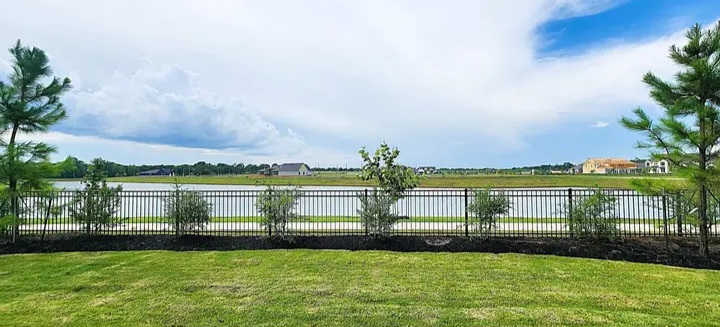 Luxury Lake-Lot Home in Fulshear, TX - Houses in Houston - Image 2 of 4