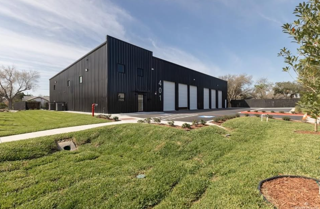 New commercial building in a prime location in Pharr! - Commercial in Pharr - Image 3 of 5