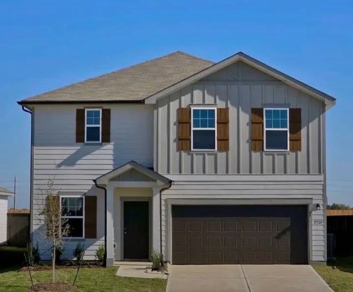 HIGHLY REDUCED 4 BEDROOM NEW CONSTRUCTION for sale in WALLER, TX — Houses