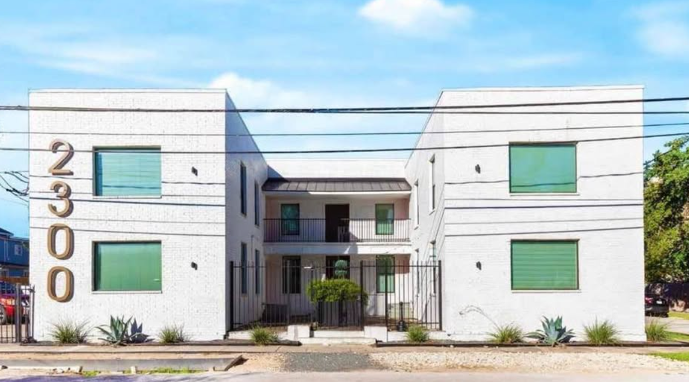 🌆✨ LIVE IN MONTROSE! — 2 BEDROOM APARTMENT FOR RENT ✨ — Apartments