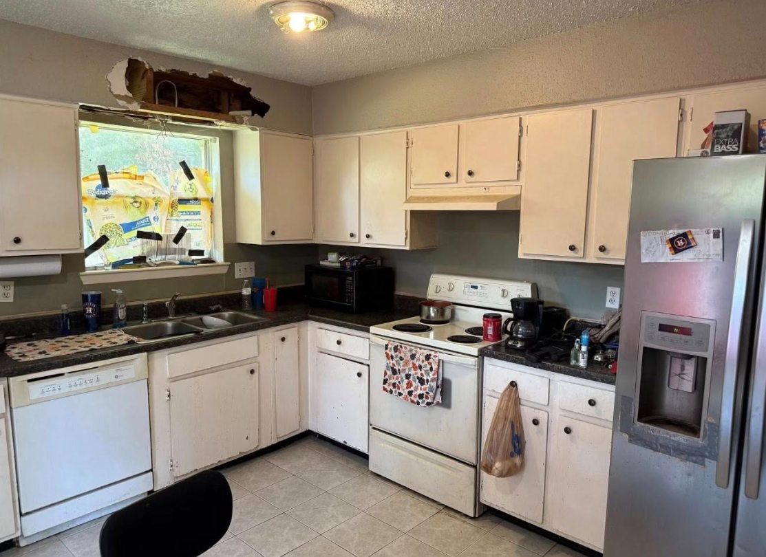SMOKING HOT 3/2/2 investment opportunity located in the Birnam Wood subdivision - Houses in Houston - Image 2 of 3