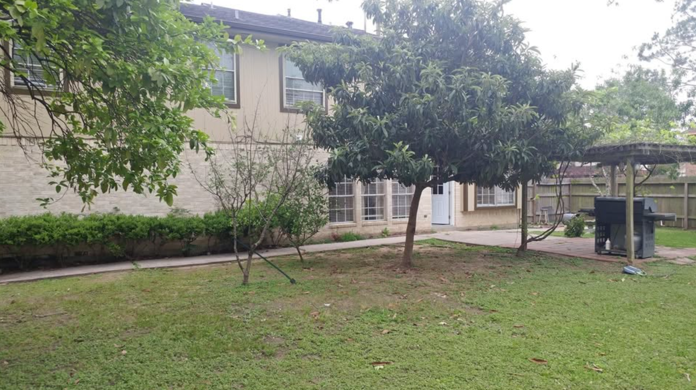 Move-In Ready Cul-De-Sac Home  Spacious • Upgraded • Ready - Houses in League City - Bild 5 of 5