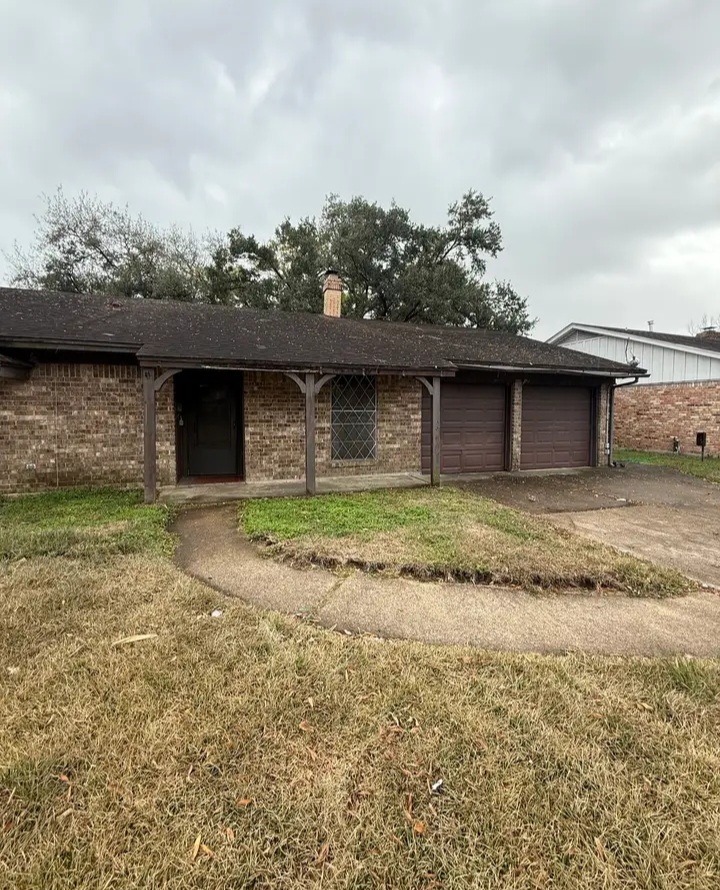 Vacant on lockbox for sale in Houston in Houston — Houses