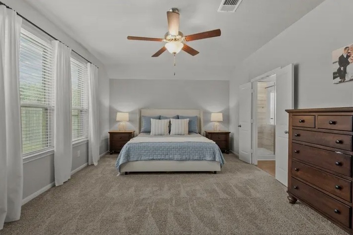 Meticulously maintained single-story home for in houston - Houses in Houston - รูปภาพ 4 of 5