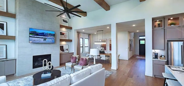 Luxury Lake-Lot Home in Fulshear, TX - Houses in Houston - Image 3 of 4
