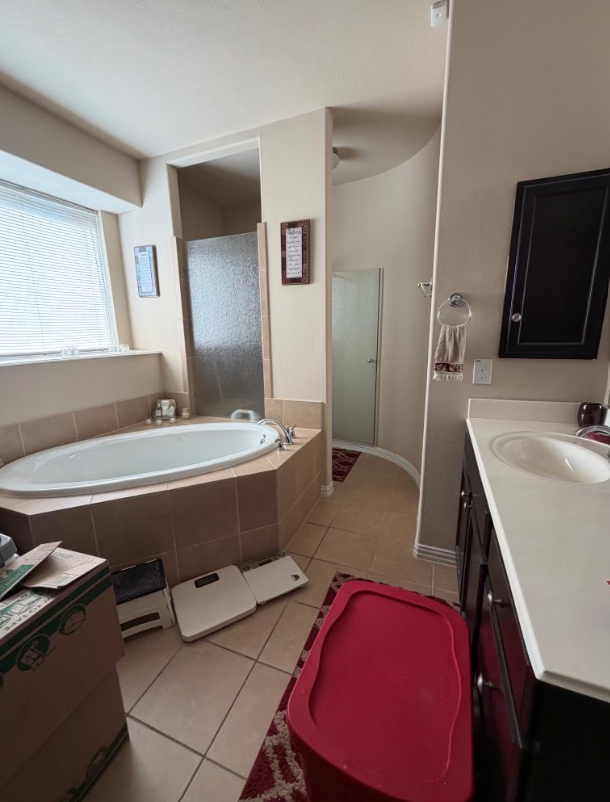 🏚 EASY Rehab right off of 99, Fort Bend School District - Houses in Houston - Image 3 of 5