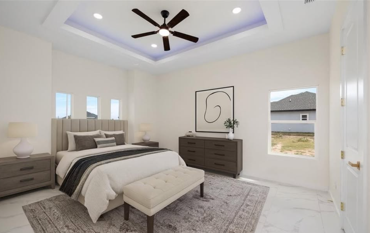 🏡 Modern Farmhouse Living in Edinburg - Houses in Edinburg - Image 4 of 5