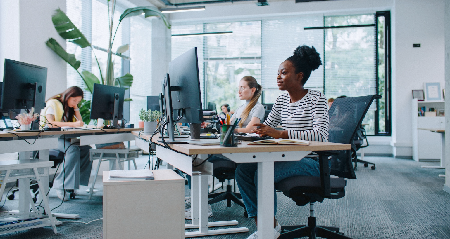 Administrative Assistant — Full-time