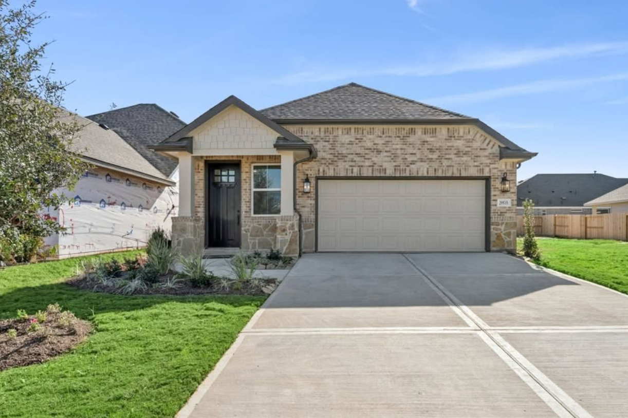 Brand New construction in New Community Waller TX 77484 in Waller — Houses