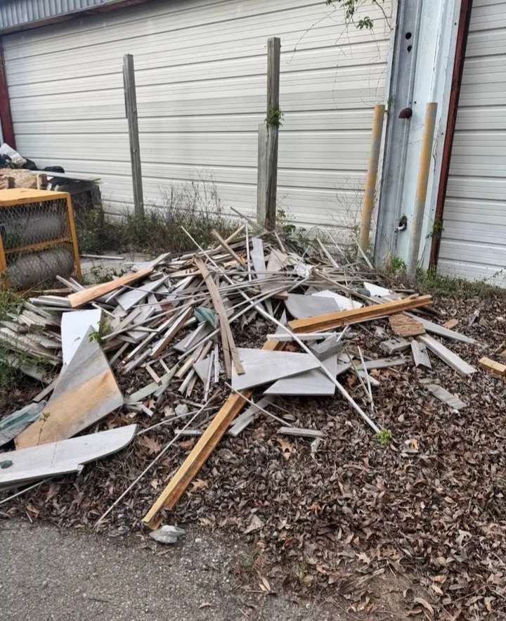 🚛 ANGELS JUNK REMOVAL & DEMOLITION 🚛 - Cleaning in Houston - Imagem 2 of 2