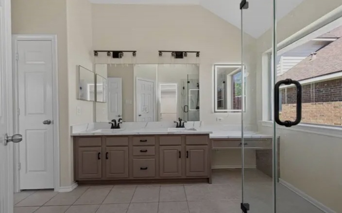 Beautiful 4 Bedroom 2 Bath Home for sale in Humble, TX - Houses in Humble - รูปภาพ 3 of 10