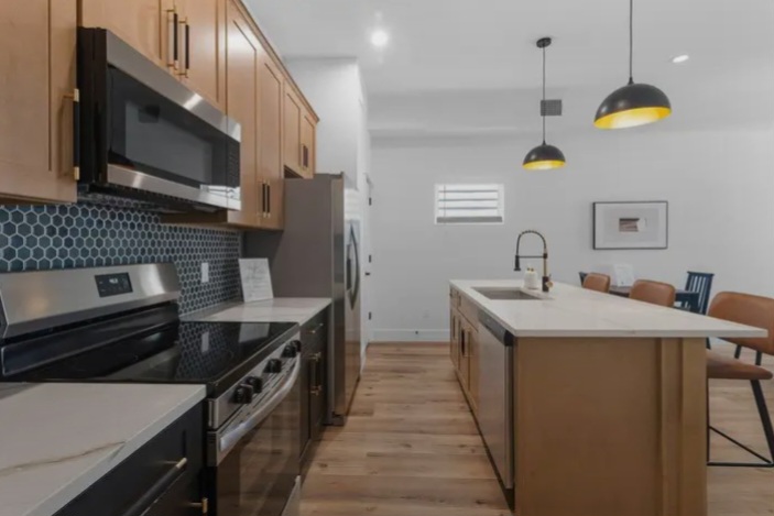 🏡 Brand-New Fully Furnished Luxury Rental – Houston, TX ✨ - Houses in Houston - Image 3 of 6