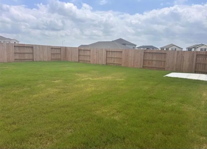 Construction for sale in BROOKSHIRE!! (Near Katy)  4 Bedroom 2.5 bath - Houses in Brookshire - 图像 3 of 9